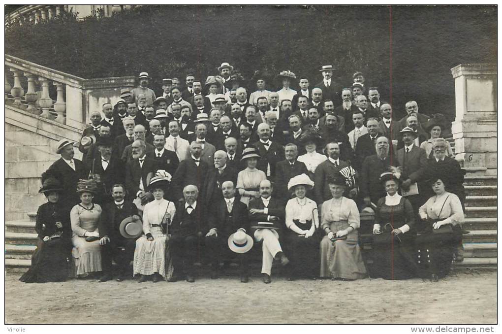 B-13-3667 : Nîmes Carte-photo C. Bernheim  Le Vigan et Nîmes