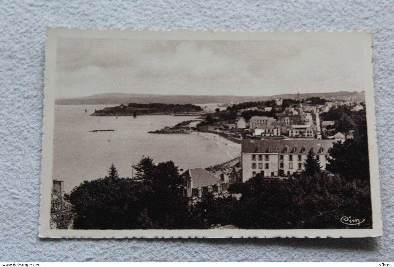 B539, Tréboul, vue panoramique de Tréboul et Douarnenez, Finistère 29