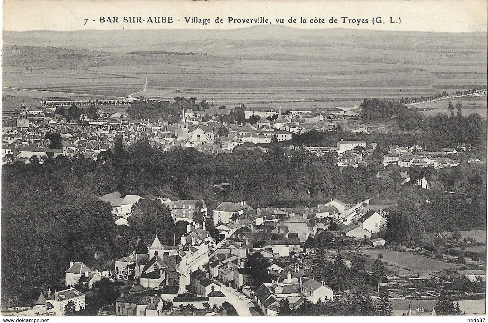 Bar-sur-Aube - Village de Proverville, vu de la côte de Troyes