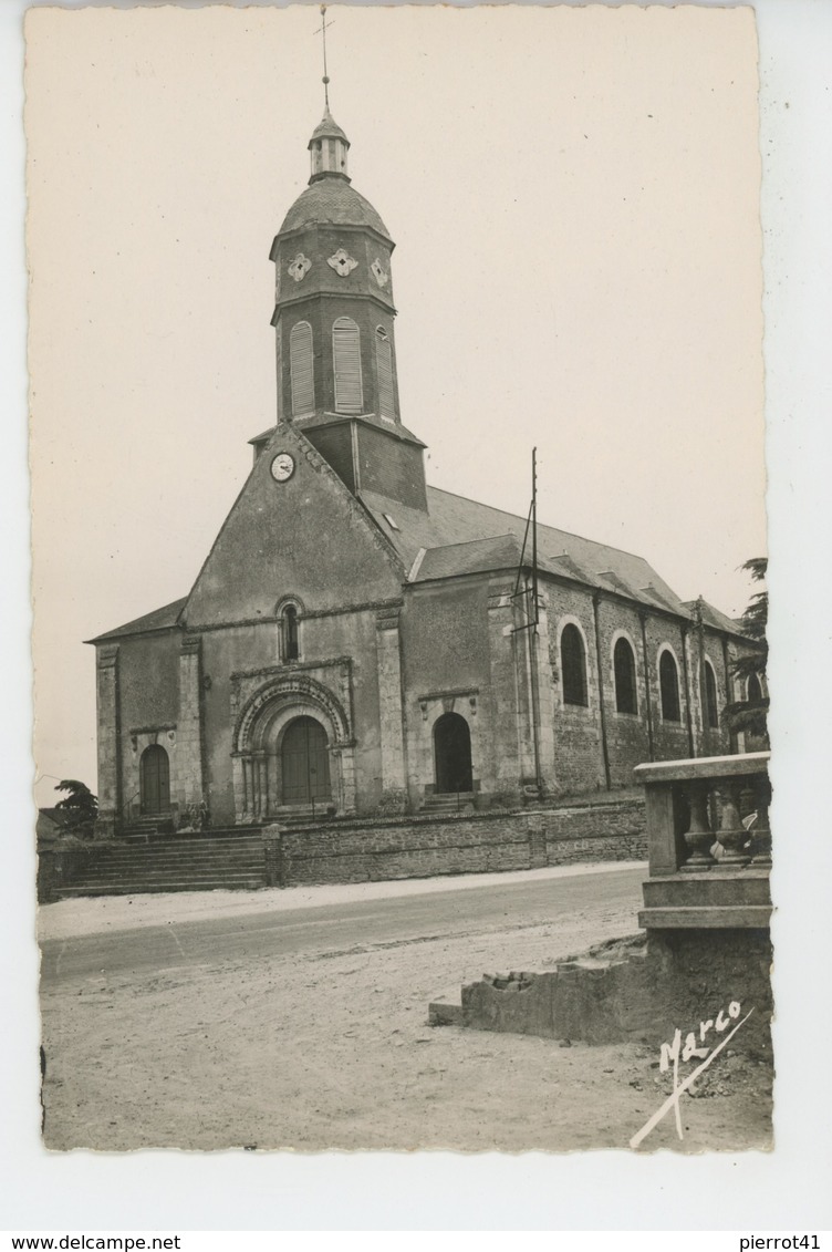 BAZOCHES SUR HOENE - L'Eglise (voir arbre généalogique au dos)