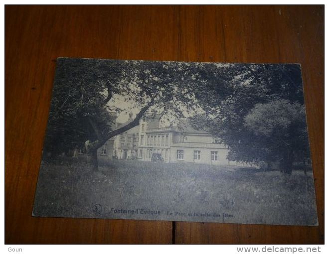 BC7-502 Fontaine l'Evêque le parc et la salle des fêtes