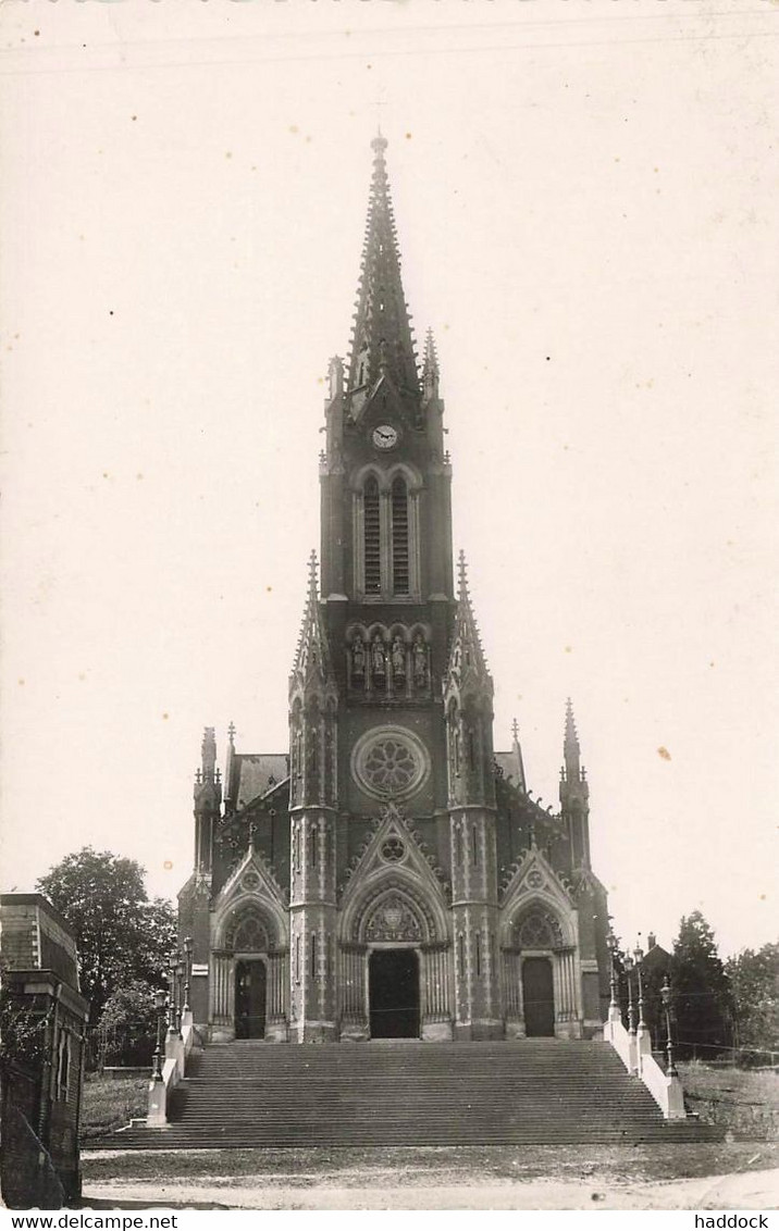 BEAUVAL : L'EGLISE