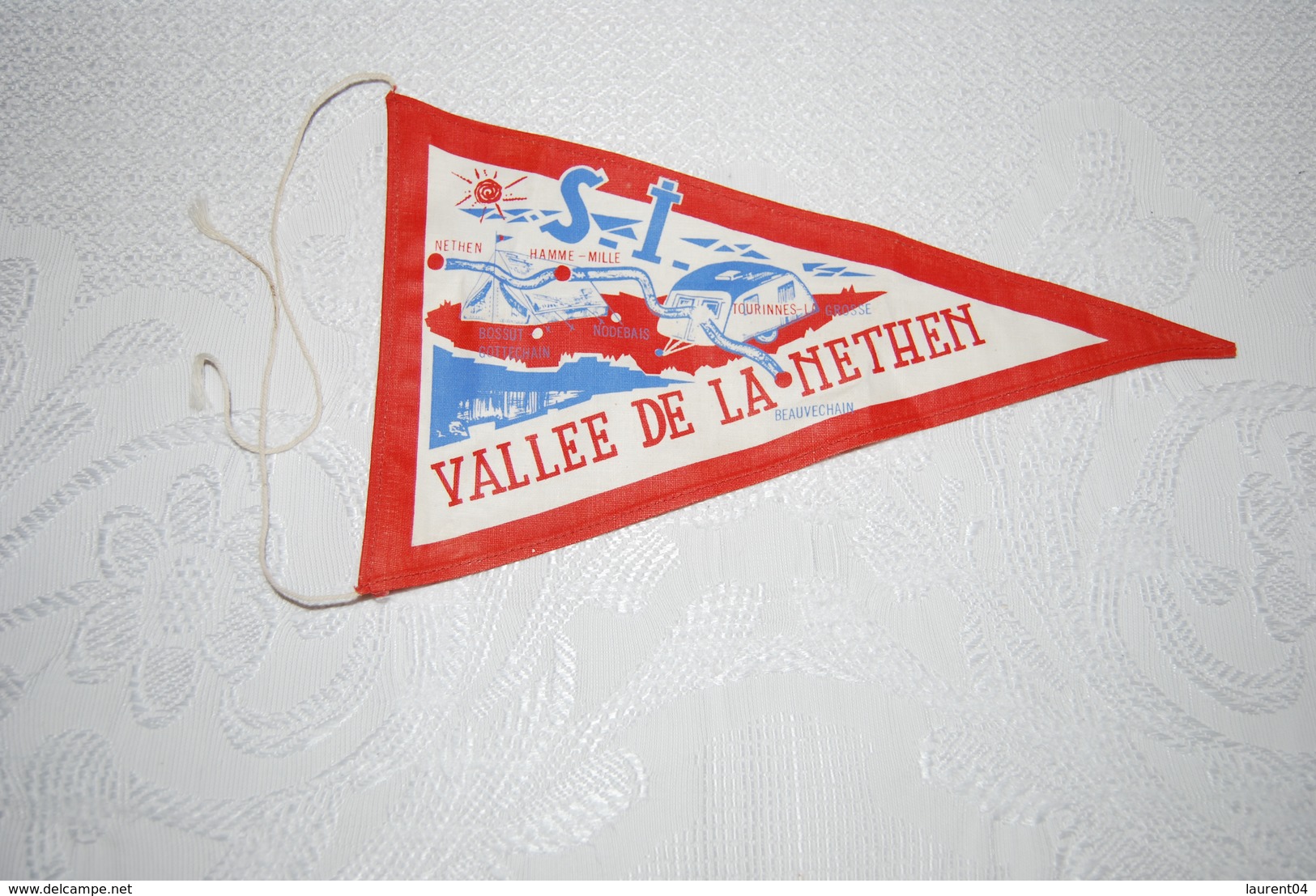 BEAUVECHAIN - NETHEN. VALLEE DE LA NETHEN. ANCIEN FANION