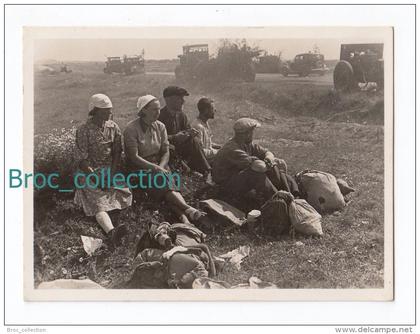 Flüchtlinge an der Autobahn Minsk - Moskau, réfugiés sur l´autoroute de Minsk à Moskou, photo, guerre, Biélorussie