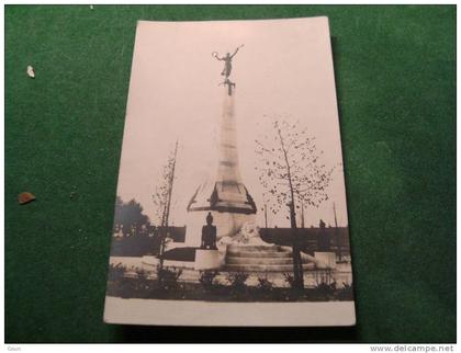 BC3-4-300 Evere monument anciens combattants voir verso (nom des combattants)