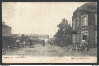 +++ CPA - FORVILLE - Fernelmont - Entrée du village - Commerce Automobiles et cycles - Vélo - Machine agricole  //