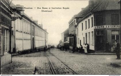 CPA Messines Mesen Westflandern, Rue Basse et Institution Royale, Extérieur