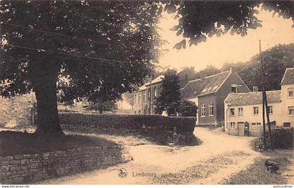 Belgique - LIMBOURG (Liège) Un coin de la ville