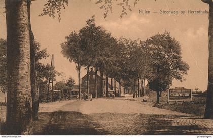 NIJLEN   STEENWEG OP HERENTALS               2 SCANS