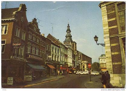 Sint-Truiden :   Hoek van het seminarie , het gedeelte van de markt  ( groot formaat  )