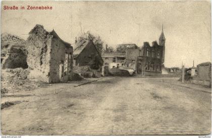 Strasse in Zonnebeke