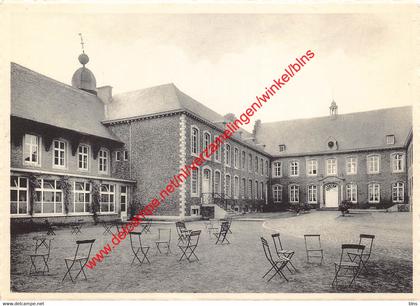 St Maria Instituut - Binnenhof - Hoepertingen Borgloon