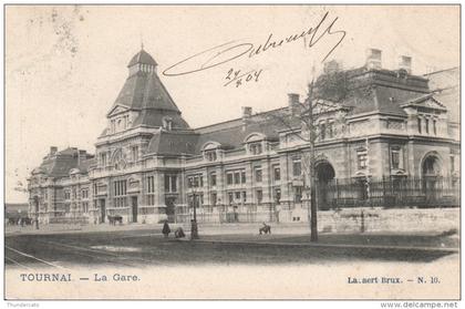 CPA  DOORNIK TOURNAI LA GARE