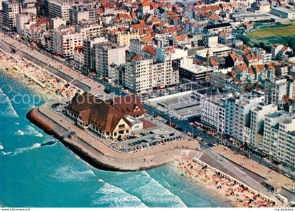 73353960 Middelkerke Vue aerienne Casino plage et digue Middelkerke