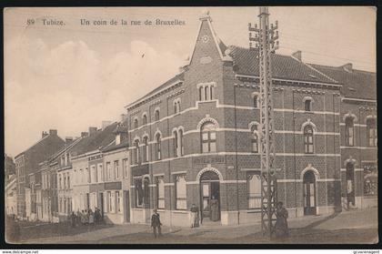 TUBIZE  UN COIN DE LA RUE DE BRUXELLES