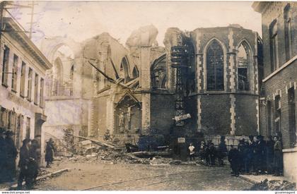 ZOMERGEM  FOTOKAART  VERNIELDE KERK WWI  KAART  26-8-19      2 SCANS