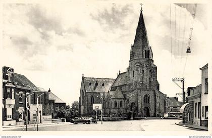 BELGIQUE - Denderleeuw - Kerk en Marktplein - Carte postale ancienne