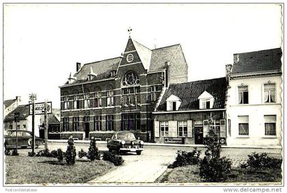 Borsbeek - Gemeentehuis en Pastorij - & old cars