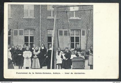 +++ CPA - ARDOOIE  ARDOYE - Pensionnat de la Sainte Enfance - Cour de Récréation  //