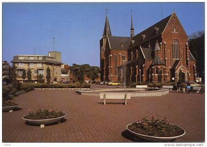 Beerse ( kerkplein )   groot formaat