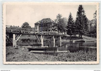 CHINY sur SEMOIS (Prov. Lux.) Embarcadère et Hôtel Aux Comtes de Chiny