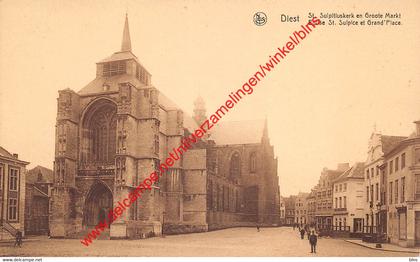 St. Sulpitiuskerk en groote markt - Diest