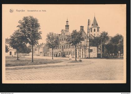 KAPRIJKE     GEMEENTEHUIS EN KERK