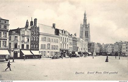 KORTRIJK (W. Vl.) Grote Markt (linkerkant)