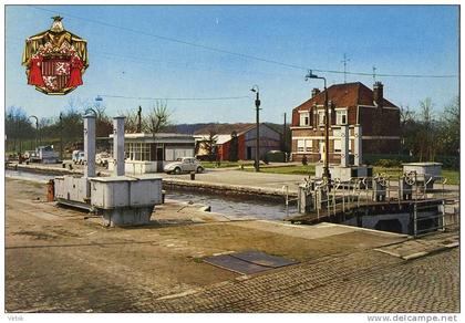 Lanaken : Sluis   ( groot formaat )   VW kever