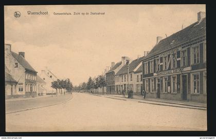 WAARSCHOOT  GEMEENTEHUIS ZICHT OP DE STATIESTRAAT