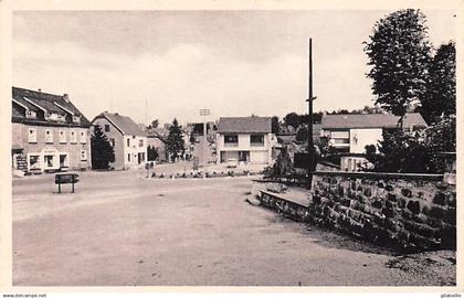 WEISMES - WAIMES - place de l'église