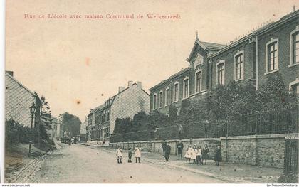 BELGIQUE - Welkenraedt - Rue de l'école avec communal de Welkenraedt - Carte postale ancienne