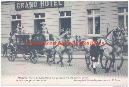 1910 Bezoek Burgemeester Londen. Koets voor het Grand Hotel