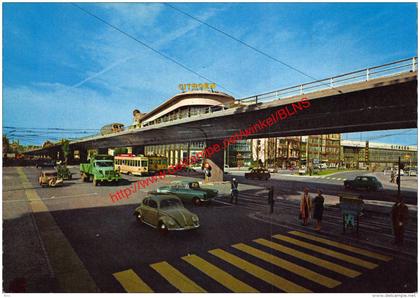 Viaduc vers l'autoroute du Littoral - Garage Citroën - Brussel Bruxelles