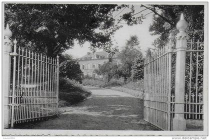 CHAUMONT-GISTOUX.  GISTOUX.  CHATEAU DES ROSES.