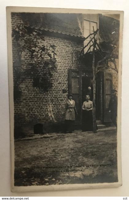 Nieuwkapelle Diksmuide S.M. la reine rendant visite à Mme Tack à la villa Marietta  EERSTE WERELDOORLOG  REINE ELISABETH