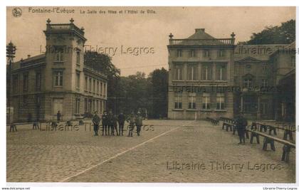 CPA  Fontaine-L'Evêque La salle des fètes et l'Hôtel de ville.