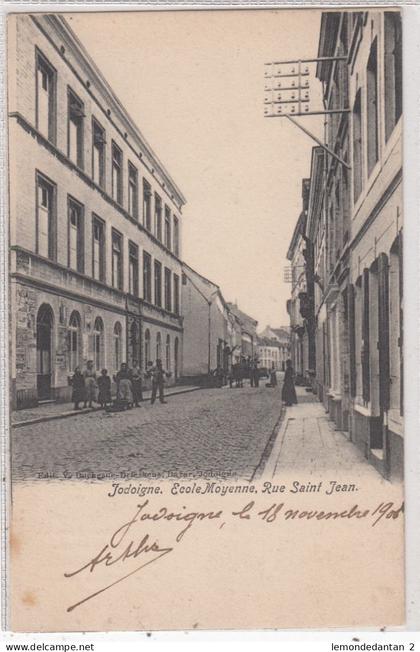 Jodoigne. Ecole Moyenne, Rue Saint-Jean. *