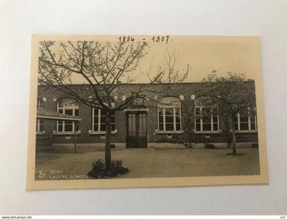 Berg  Kampenhout  Lagere school