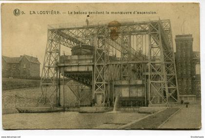 CPA - Carte Postale - Belgique - La Louvière - Le Bateau pendant la Manoeuvre d'ascension (D10195)