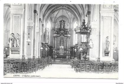 Lede - L'Eglise intérieur.