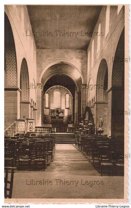 CPA LOBBES intérieur de l'Eglise