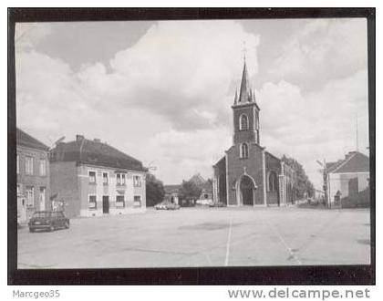 29254 pont-à-celles l'église édit.roch n° 4 automobile austin mini 1000 au 1er plan