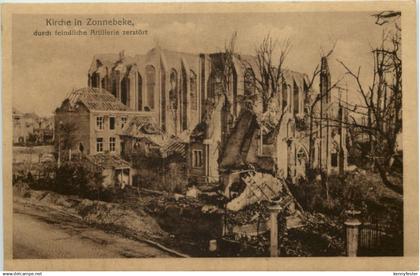 Kirche in Zonnebeke durch feindliche Artillerie zerstört