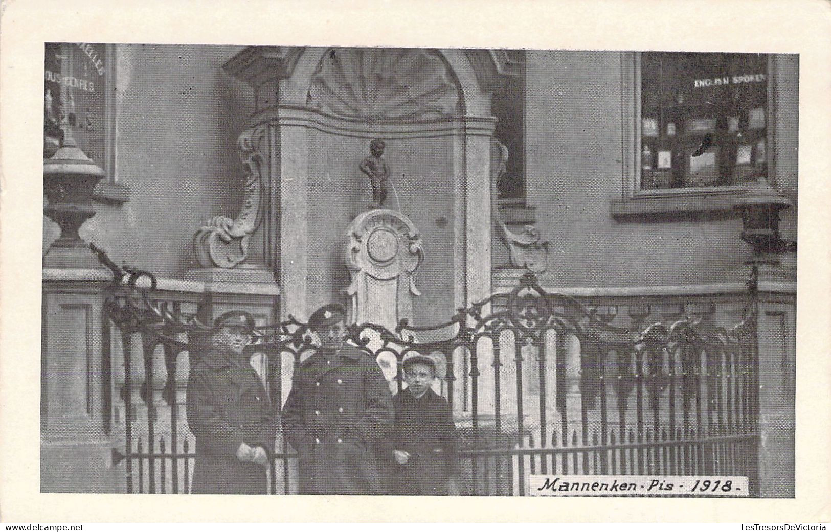 BELGIQUE - BRUXELLES -  Manneken Pis - Carte Postale Ancienne