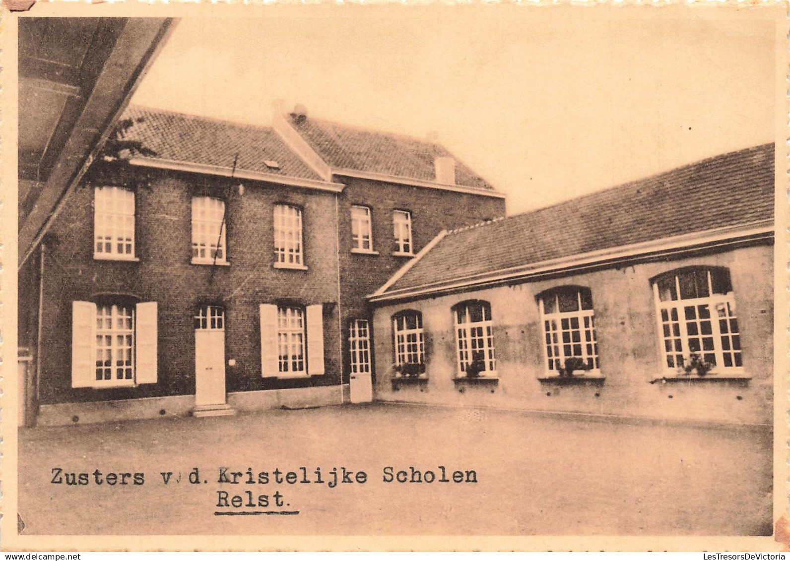 BELGIQUE - Kampenhout - Meisjesschool - Kristelijke Scholen - cour - fenêtre - Mertens Zoon Zellik - Carte postale