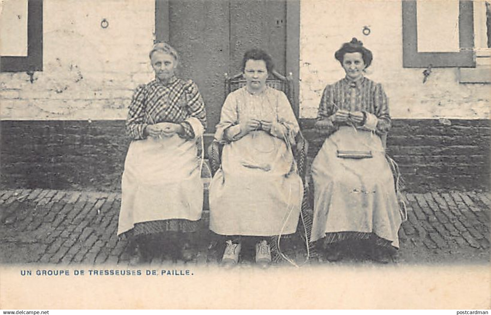 Belgique - ROCLENGE SUR GEER (Liège) Un groupe de tresseuses de paille