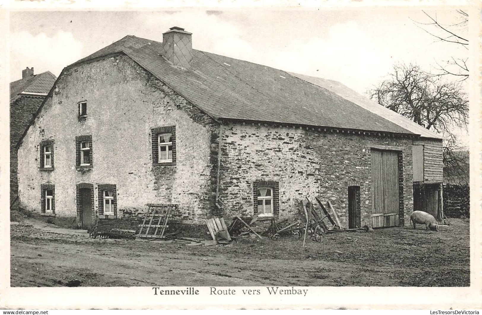 BELGIQUE - Tenneville - Route vers Wembay - vue de l'extérieure - Carte Postale Ancienne