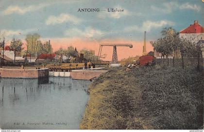 ANTOING (Hainaut) L'écluse