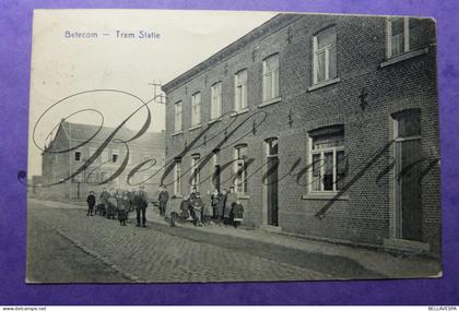 Betekom  Betecom Tram statie (cafe en tramhalte )bij "Jul Van Edem" links aanpalend Winkel huishoudartikelen / 1922